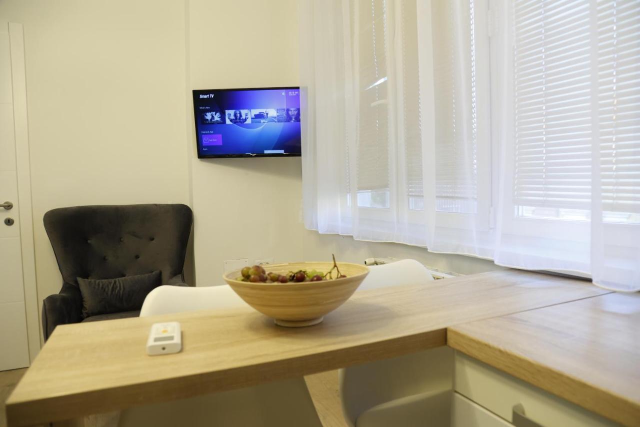 Blue And Rose Cozy - Quiet In The Best Location - Self Check-In - 5Th Floor With Elevator Sarajevo Exterior photo