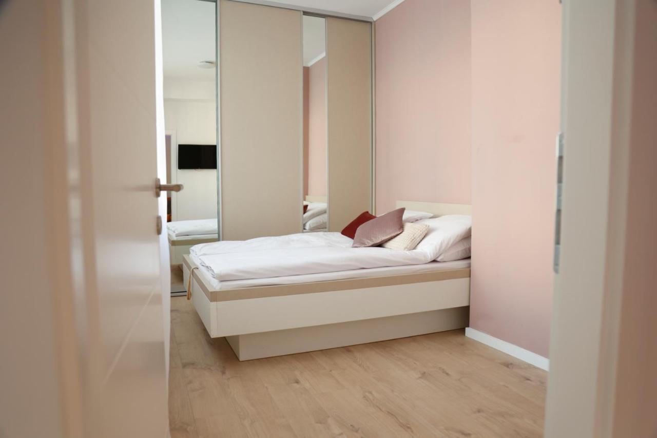 Blue And Rose Cozy - Quiet In The Best Location - Self Check-In - 5Th Floor With Elevator Apartment Sarajevo Exterior photo