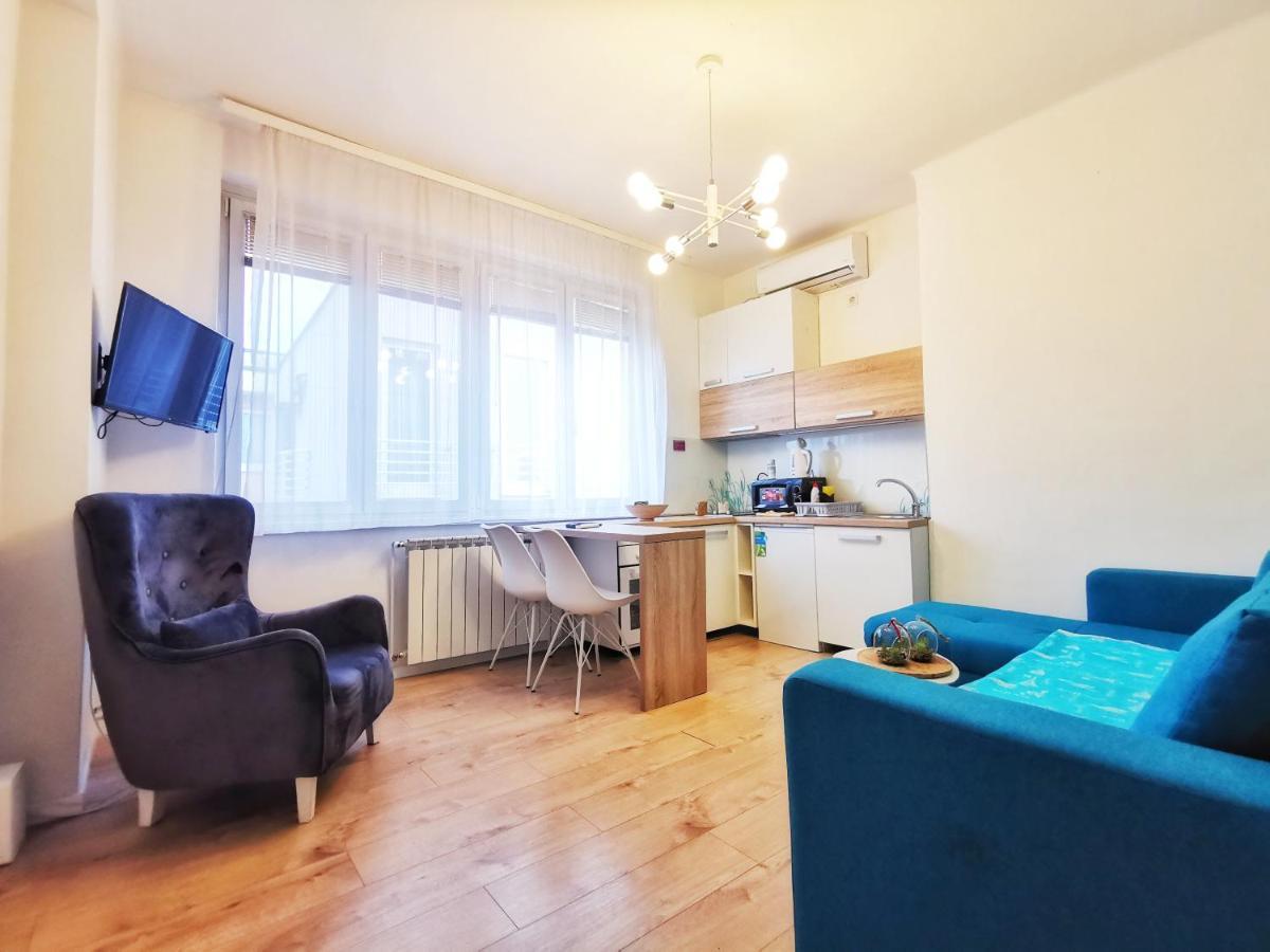 Blue And Rose Cozy - Quiet In The Best Location - Self Check-In - 5Th Floor With Elevator Sarajevo Exterior photo